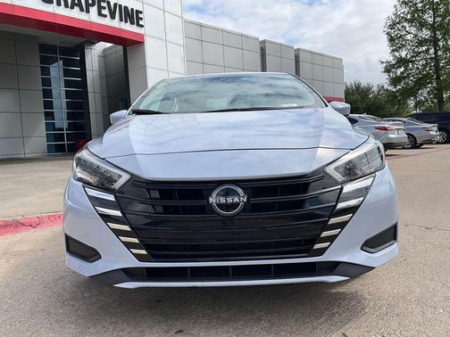 Pearl 2025 Nissan Versa 1.6 SV