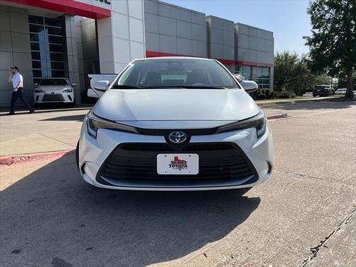 2025 Toyota Corolla Hybrid XLE