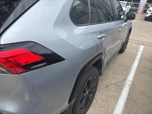 2025 Toyota RAV4 Hybrid SE