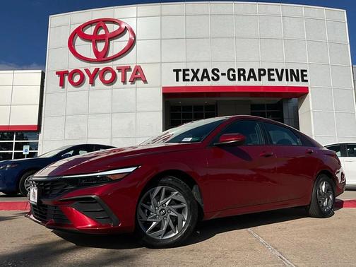 2024 Hyundai ELANTRA SEL