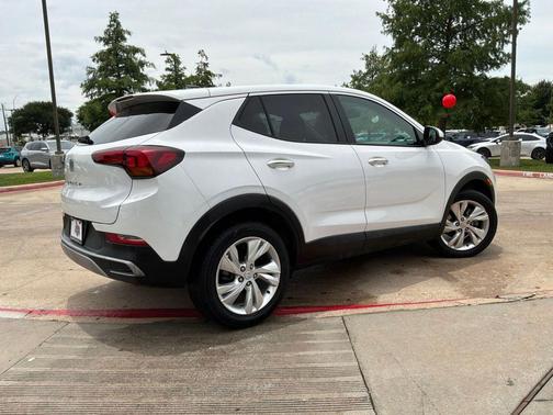 Summit White 2025 Buick Encore GX Preferred