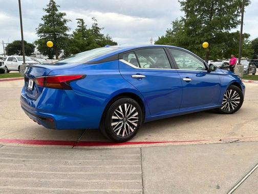 Bluestone Pearl 2025 Nissan Altima 2.5 SV