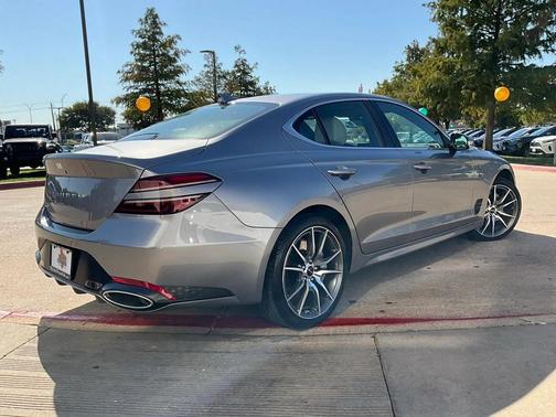 2025 Genesis G70 2.5T RWD