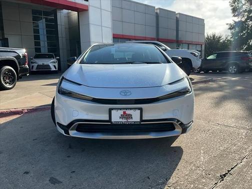 2025 Toyota Prius L