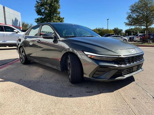 2025 Hyundai ELANTRA HEV Limited