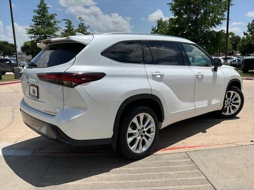 2024 Toyota Highlander Limited
