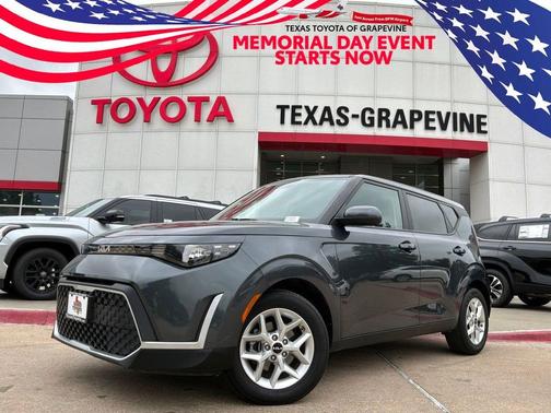 Gravity Gray 2025 Kia Soul LX