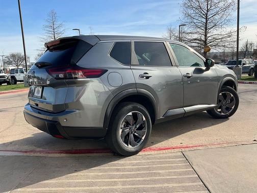 Gun Metallic 2025 Nissan Rogue SV