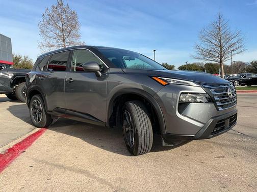 Gun Metallic 2025 Nissan Rogue SV