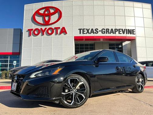 2025 Nissan Altima SR FWD