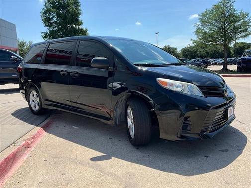 2018 Toyota Sienna SE