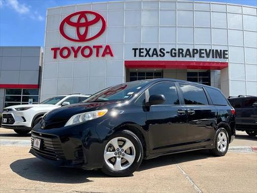 2018 Toyota Sienna SE