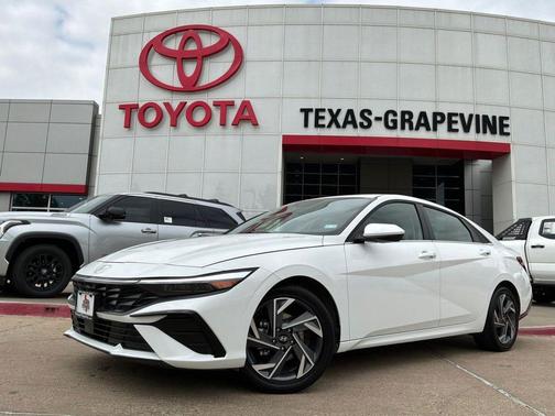 Serenity White 2025 Hyundai ELANTRA SEL