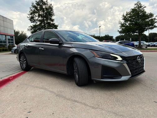Gun Metallic 2025 Nissan Altima 2.5 SV