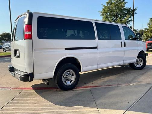 2024 Chevrolet Express 3500 RWD 3500 Extended Wheelbase LT