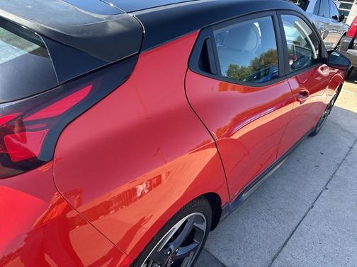 2019 Hyundai Veloster Base