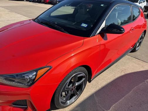 2019 Hyundai Veloster Base