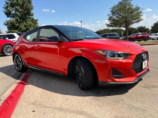 2019 Hyundai Veloster Base