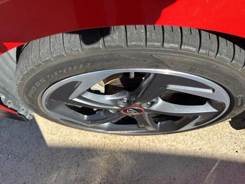 2019 Hyundai Veloster Base