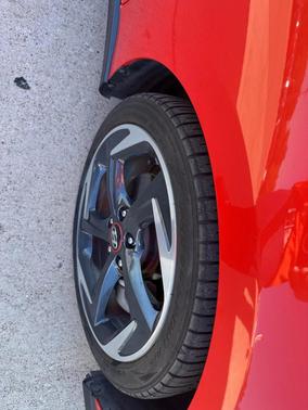 2019 Hyundai Veloster Base