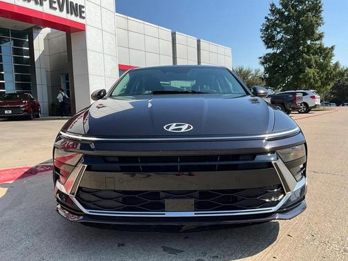 2024 Hyundai SONATA Hybrid SE