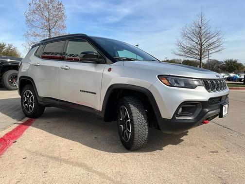 2025 Jeep Compass Trailhawk