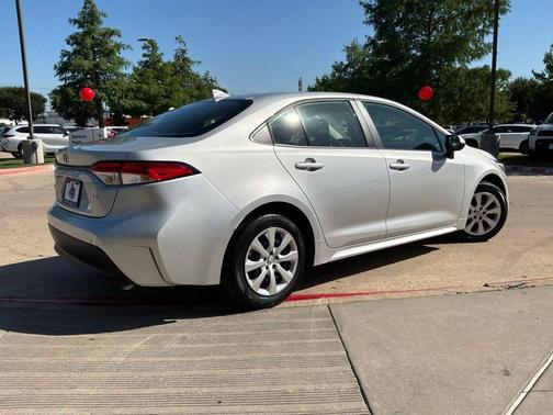 Classic Silver Metallic 2025 Toyota Corolla LE