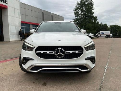 Polar White 2025 Mercedes-Benz GLA 250 4MATIC