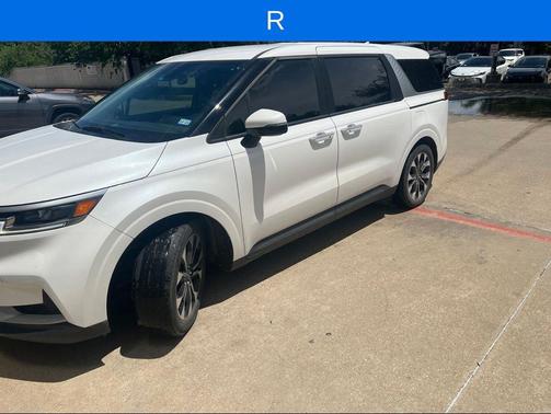 Snow White Pearl 2024 Kia Carnival EX