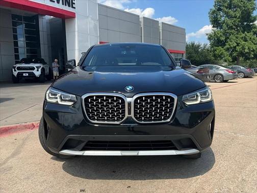 2024 BMW X4 xDrive30i
