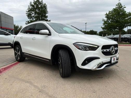 Polar White 2025 Mercedes-Benz GLA 250 4MATIC