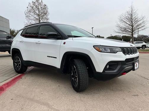 2025 Jeep Compass Trailhawk