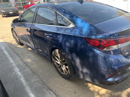 2018 Hyundai SONATA SE