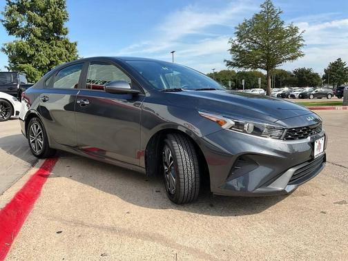 2024 Kia Forte LXS