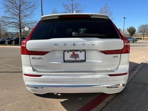 2022 Volvo XC60 B5 Inscription