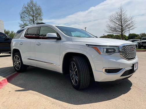 White Frost Tricoat 2018 GMC Acadia Denali