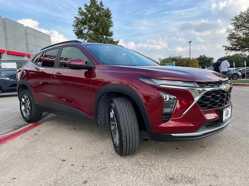 2025 Chevrolet Trax LT