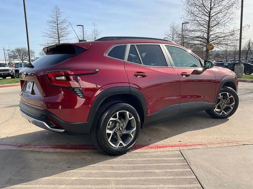 2025 Chevrolet Trax LT