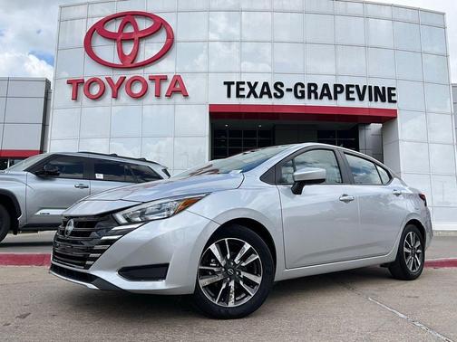 Brilliant Silver Metallic 2025 Nissan Versa 1.6 SV