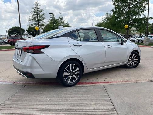 Brilliant Silver Metallic 2025 Nissan Versa 1.6 SV