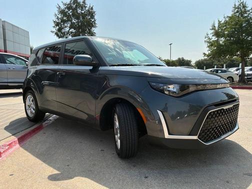 Gravity Gray 2025 Kia Soul LX
