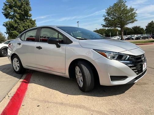 2024 Nissan Versa 1.6 S