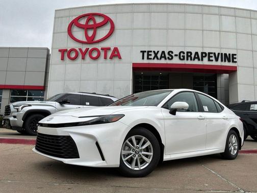 Ice Cap 2026 Toyota Camry LE