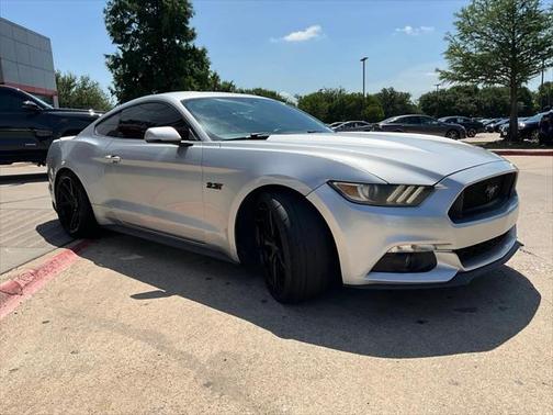 2016 Ford Mustang EcoBoost Premium