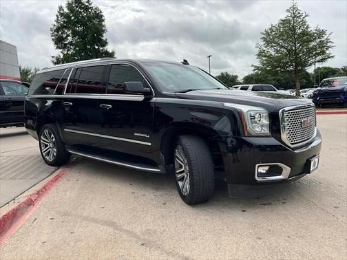 2017 GMC Yukon XL Denali