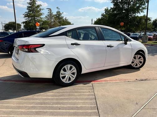 2024 Nissan Versa 1.6 S