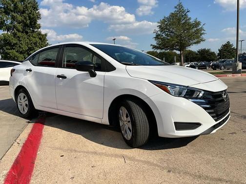2024 Nissan Versa 1.6 S