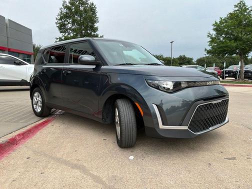 Gravity Gray 2025 Kia Soul LX
