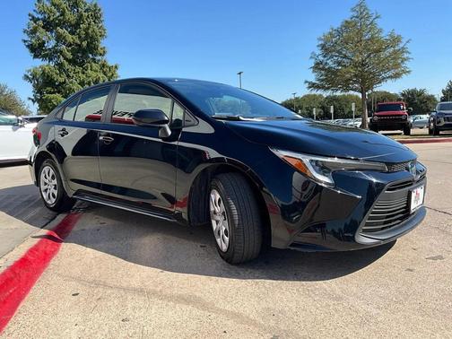 2025 Toyota Corolla Hybrid LE