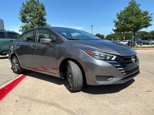 Gun Metallic 2025 Nissan Versa 1.6 SV